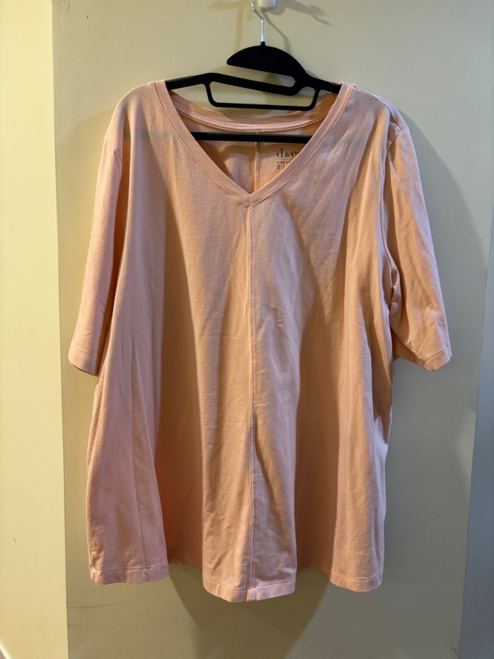 Relaxed V-Neck Tunic Top in Light Peach Cotton Blend Casual Basic‎ Summer